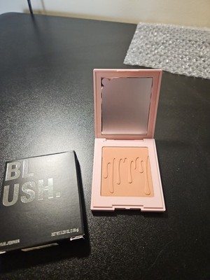 Kylie Jenner Pressed Blush Powder in CLOSE TO PERFECT. .26oz Vegan, Clean