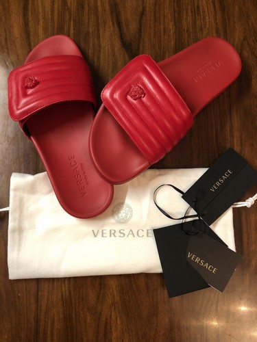 VERSACE Medusa Head Men’s Quilted Pool Slides Red Size UK 6,5 (40) - Picture 6 of 12