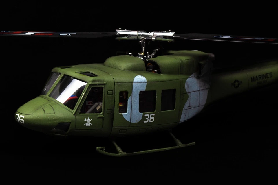 DEFECTIVE Bell 212 UH1N RC Helicopter  Exclusive Painting Ready To Fly G3D - Image 3 of 4