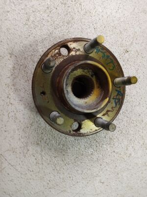 Used Front Wheel Hub fits: 2006 Pontiac Solstice Front w/o ABS Front Grade A