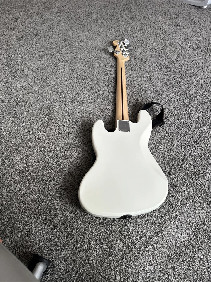 5-струнная джазовая бас-гитара Squier Affinity серии V — олимпийская белая - Изображение 3 из 4