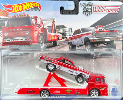 Hot Wheels Ford C-800 and '65 Mercury Comet Cyclone Component Car
