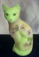 FENTON Glass Burmese Floral Sitting Cat  # 3691  Sgnd  Bill FENTON  Ear Damage