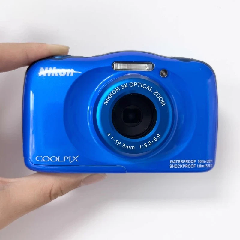 Nikon Coolpix W100 Digital Cameras with Built - in Flash for Sale