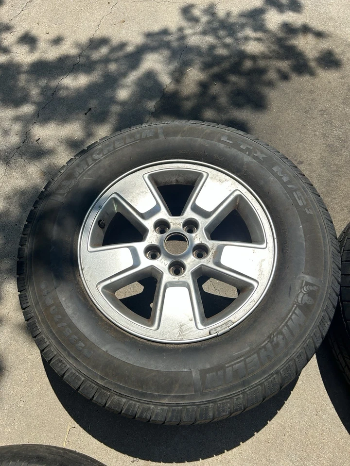 Rueda de 16 pulgadas 114,3 5 orejetas Foto 4 de 4