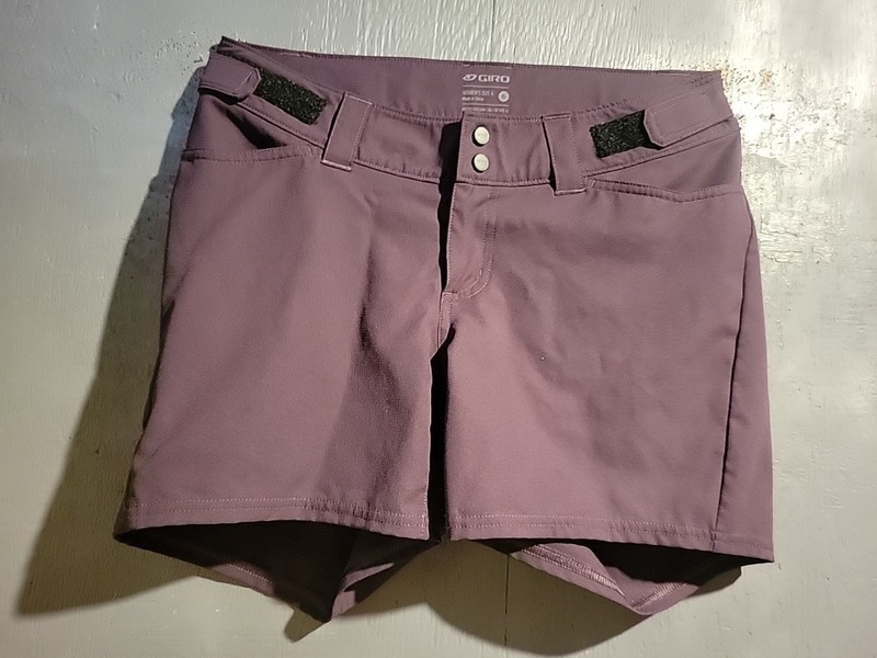 Giro  Road Bike Shorts Women's Size 6 Overshort Classic Dark Purple 