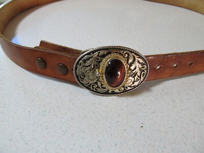 Leather Belt with a Gold Toned Metal Oval Shaped Agate Stone  display picture 1