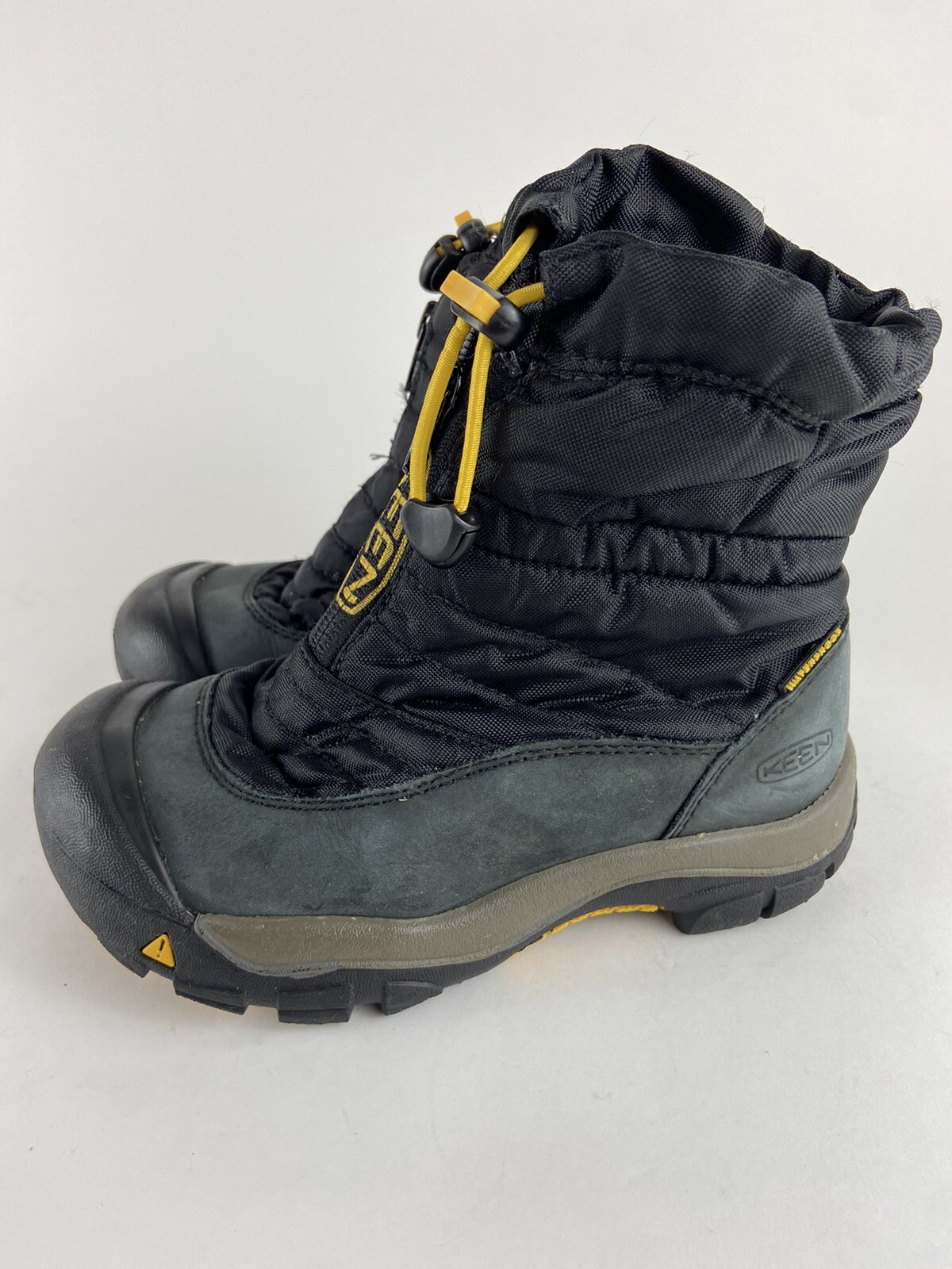 Stivali Keen Bridger impermeabili neri in pelle con zip isolati giovani taglia US 1 EUR 33