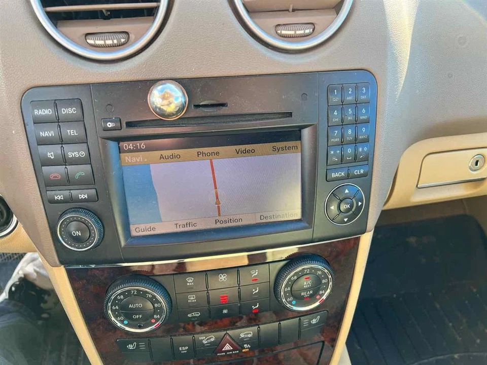 Used Tire Pressure Monitoring System (TPMS) Control Mod fits: 2010 Mercedes-benz - Image 2 of 4