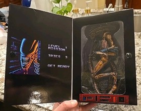 Neca 2014 Alien 3 Xenomorph Dog 8-Bit NES Video Game Appearance 7" Action Figure