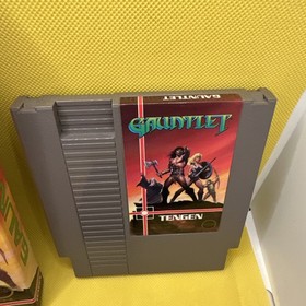 Gauntlet Tengen CIB NES Rare