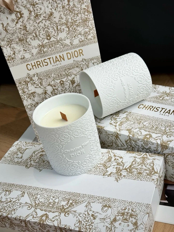 DIOR Aroma Candle Gift Set - Two 250g Candles In Porcelain Holders With Gift Box - Image 4 of 4