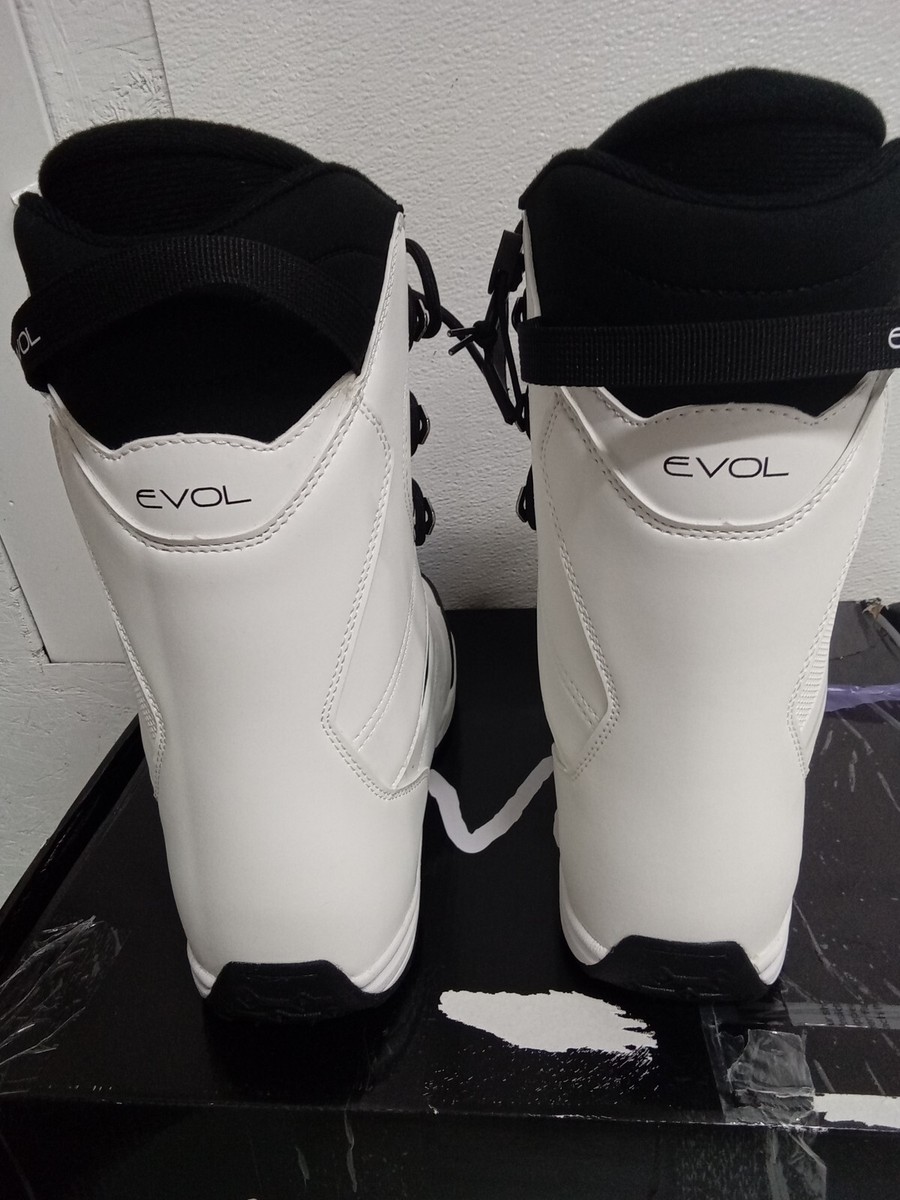 evol space race snowboard boots