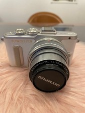 OLYMPUS PEN E PL8 Double Zoom Kit