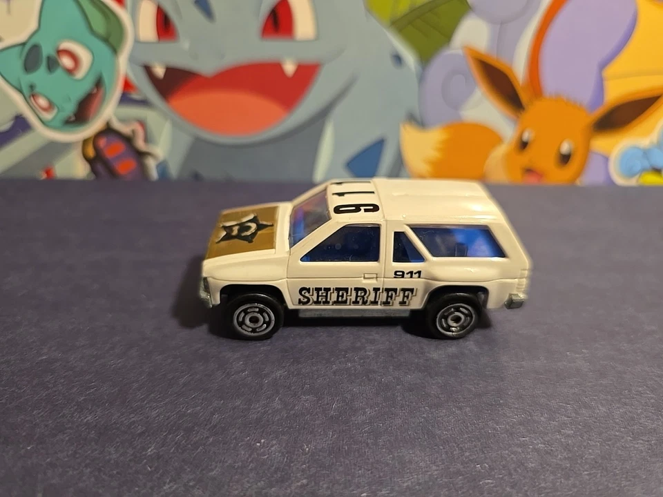 Majorette NovaCar Series White Sheriff Nissan Pathfinder SUV #107 - Image 3 of 4