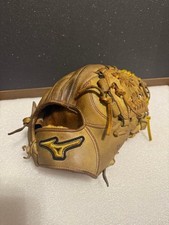 Popular Mizuno Pro hardball infielder