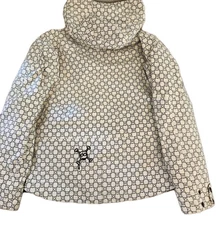 RIDE SNOWBOARDS JACKET, UNISEX KIDS SIZE M, WHITE SKULL LOGO PATTERN, EUC