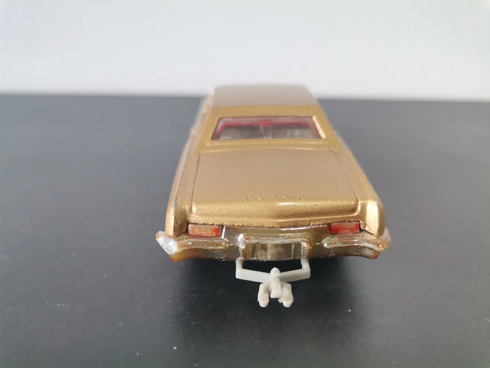 CORGI TOYS 245 BUICK RIVIERA - Immagine 3 di 4