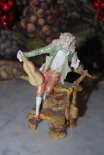 WONDERFUL OLD GERMAN HAND PAINTED ROMANTIC STYLE GENTLEMAN PORCELAIN FIGURINE