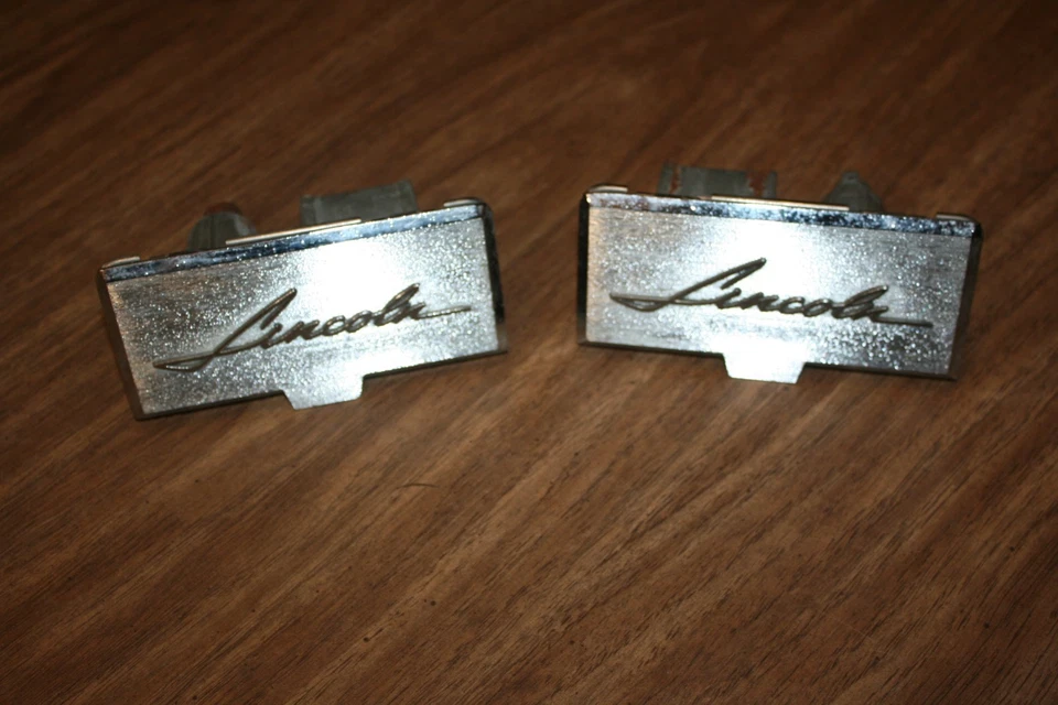 LINCOLN CONTINENTAL ASH TRAY ASSEMBLIES (2) FOR 1959, 60, & 61 - Image 2 of 4