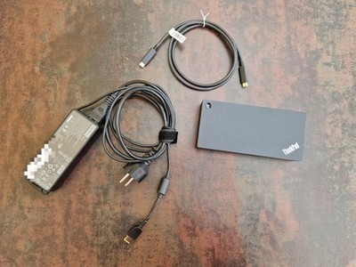 1 Lenovo ThinkPad USB-C Dock Gen2 mit 90 W Netzteil und USB-C Kabel