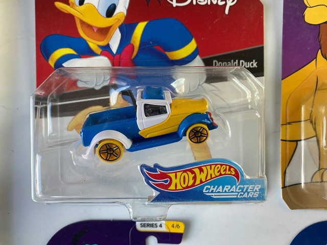 hot wheels 2018 105 car collector set 2