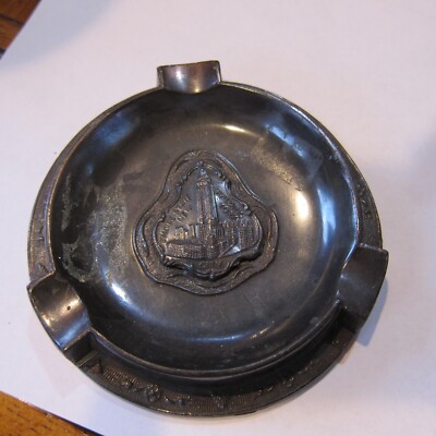 VINTAGE EMPIRE STATE BUILDING ASHTRAY 3 3/4'' ROUND X 1/2'' TALL ART DECO