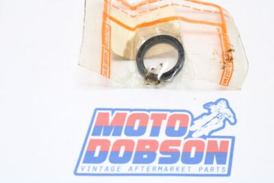 Kawasaki ZX1100 ZX1000 ZX750 KZ1000 92049-1060 OIL SEAL | eBay