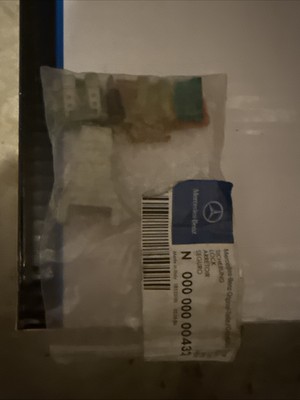 Mercedes W164 ML350 ML63 Assorted Fuses Spare Replacement Fuse Kit N000000004325