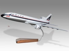 Lockheed L-1011-385 Tristar Delta Airlines Desk Wood Airplane Model Small 1/150