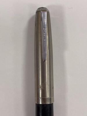 VINTAGE PARKER V.S. 14K GOLD NIB FOUNTAIN PEN. | eBay