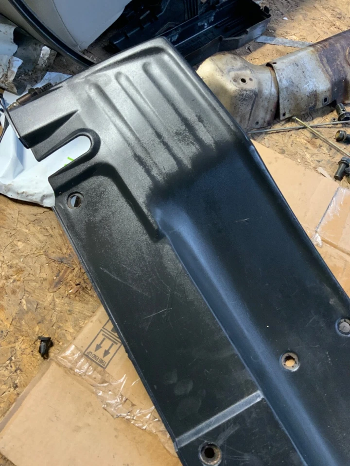 Cubierta del panel de acabado superior del parachoques trasero GRAND VITARA 1999 2006 SUZUKI xL7 moldura trasera Foto 2 de 4