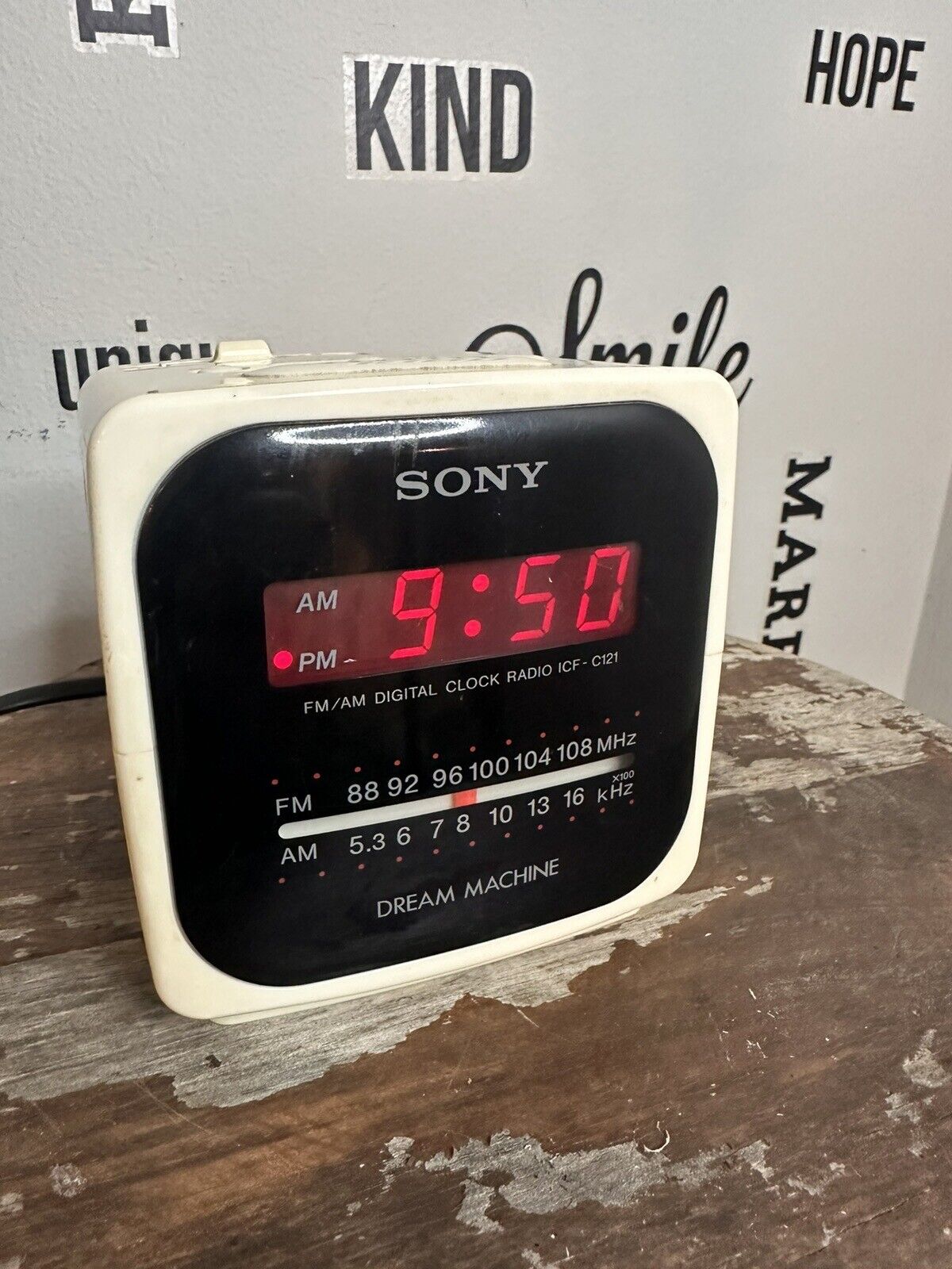 Sony ICF-C1 AM/FM Dual Alarm Clock Radio - AM / FM Tested