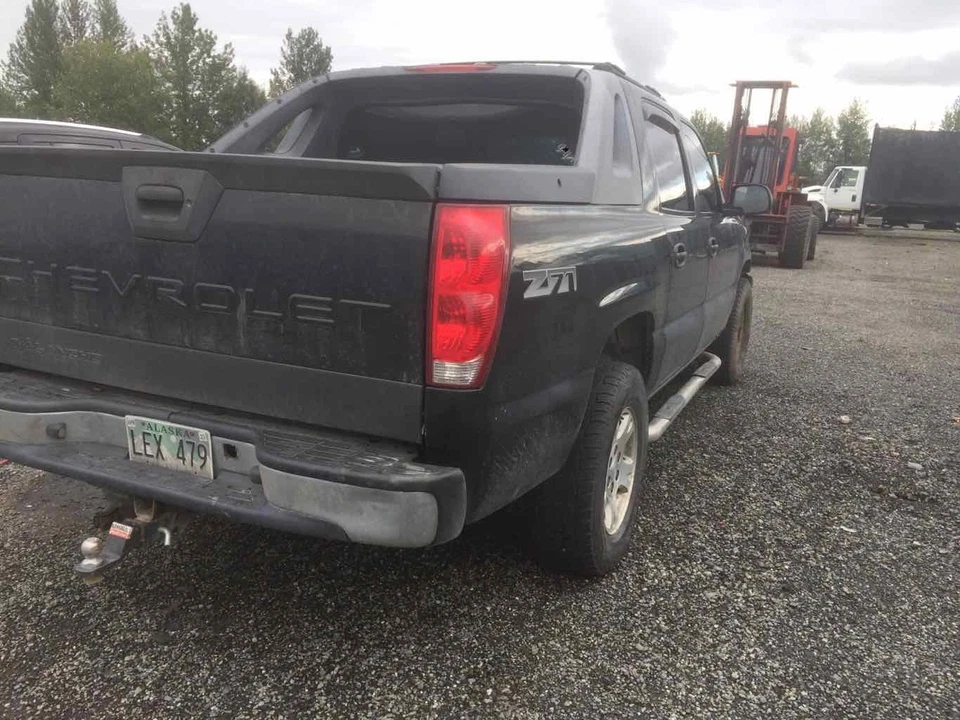 Объектив заднего фонаря CHEVY AVALANCHE 1500 правый 02 03 04 05 06 - Изображение 4 из 4