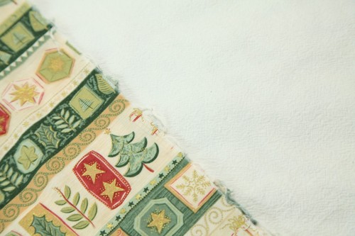 Makower UK Remnant 30" Noel Large Border Christmas Print Fabric Metallic Quilt - Picture 10 of 10