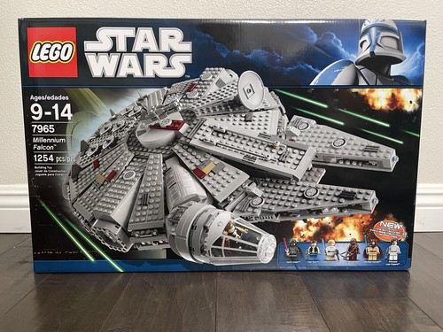 7965 LEGO STAR WARS MILLENNIUM FALCON - NIB - RETIRED