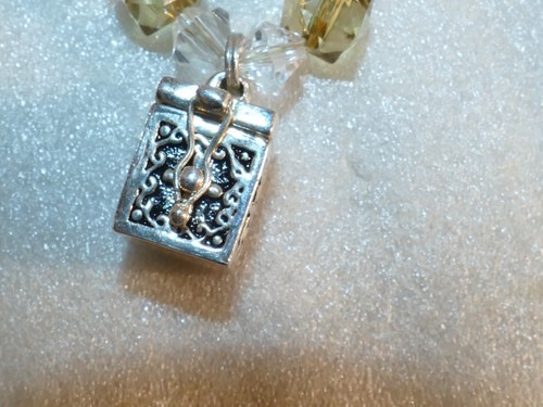 Costume Bracelet with Silver Tone Pendant Charm latching Box Crosses all 4 sides - Picture 16 of 16