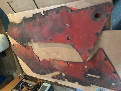 VINTAGE  ALLIS CHALMERS  D 19  GAS TRACTOR -TIN SIDE PANELS - Set of 2