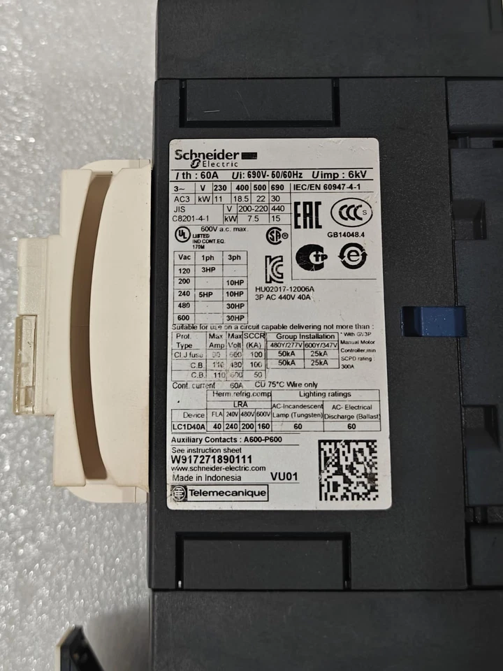 SCHNEIDER ELECTRIC LC1D40 60AMP +THEMAL OVERLOAD RELAY RANGE 37-50 SET COMPLETE - Image 4 of 4