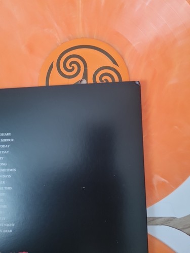 THE CURE 2 LPS ORANGE VINYLS - Picture 11 of 12