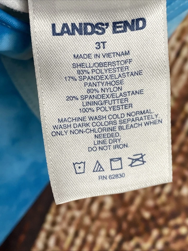 Traje de baño sin mangas falda azul de una pieza Lands' End para niñas pequeñas talla 3T tie dye Foto 2 de 4