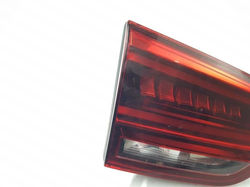 2017 SEAT ALHAMBRA LANTERNA TRASEIRA INTERNA LH PASSAGEIRO LATERAL 5 PORTAS MPV 7N5945307A - Imagem 2 de 4