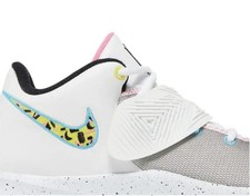Nike Kyrie Flytrap 3 BQ5621-104 White Basketball Shoes South Beach Size 6.5Y
