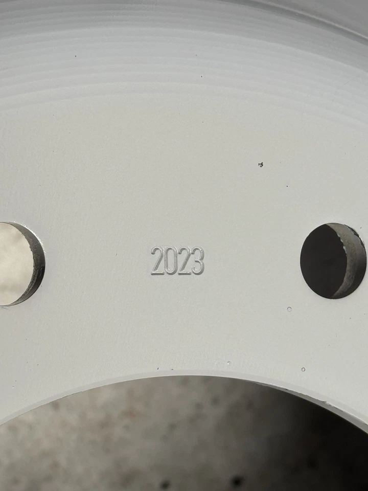 1 - NEW Takeoff Factory OEM Ford F450 Original 19.5x6 Dually Wheel Rim 2005-2025 - Imagem 4 de 4