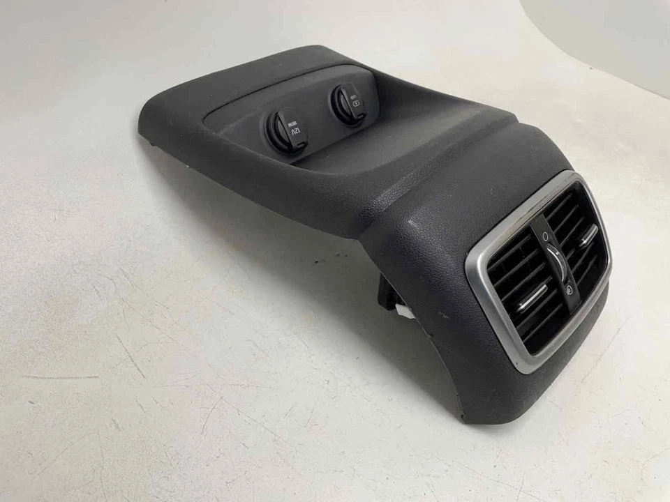 Cubierta del panel trasero de la consola central trasera 84640C6000 para KIA SORENTO 2016-2020 Foto 3 de 4