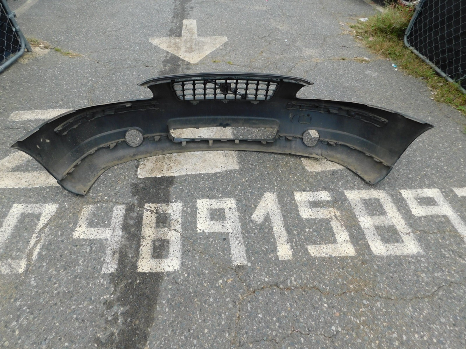 2006-2009 VOLVO S60  FRONT BUMPER COVER GRILL OEM  06-09