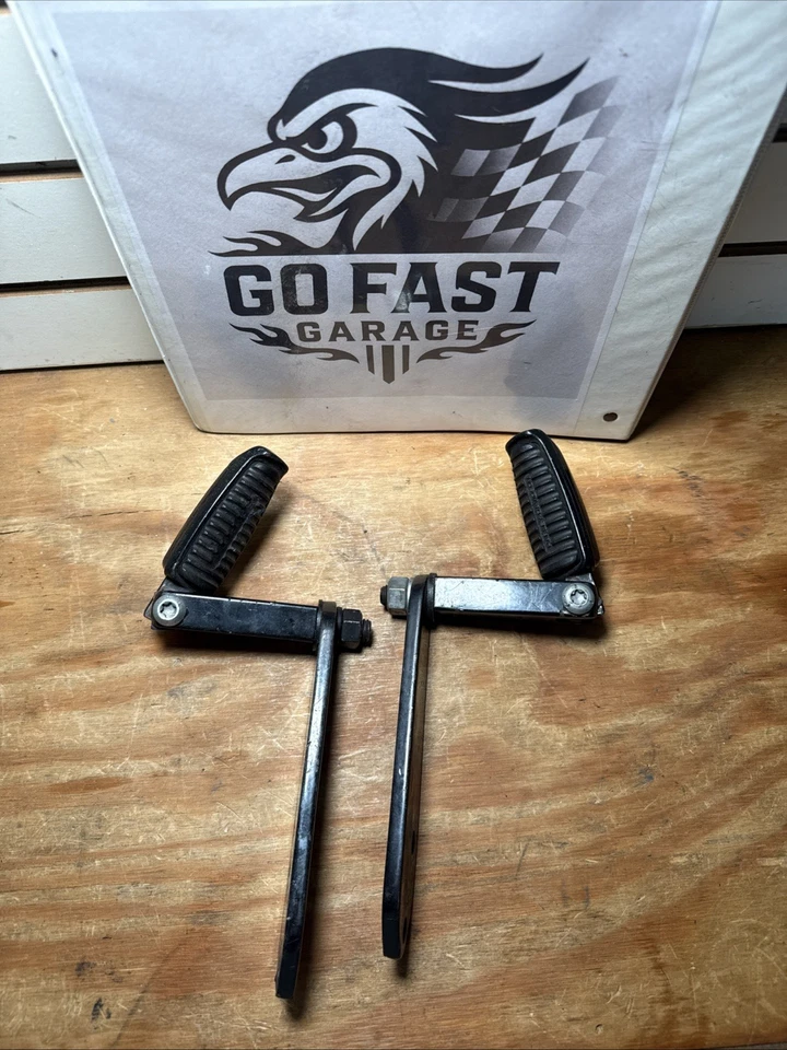 Clavijas de carretera Harley Davidson Dyna con soportes 99-17 Fxd/fxdx/fxdl/fxdwg originales OEM Foto 3 de 4