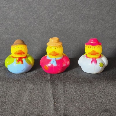 Rubber Duckie Friends 2 inch Scarecrow Ducks Lot of 3 Blue Red White Jeep Owners