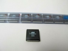 Lote de 27 Microcontroladores Atmel AT89C55WD 24JC 0049 8 bits 20 KB IC 49351-02