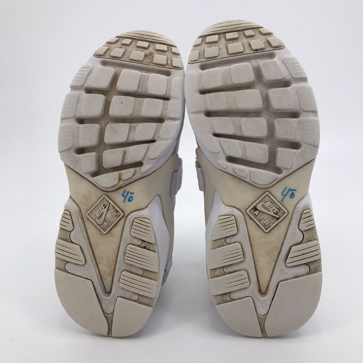 NO LACES Nike Air Huarache Run Ultra Shoes Sneakers White NO LACES Nike Air Huarache Run Ultra Shoes Sneakers White